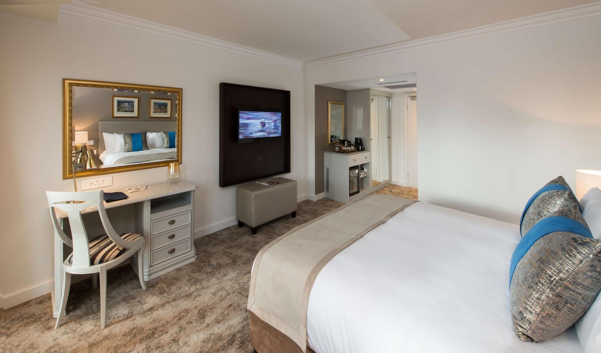 Hotel Le Vendome Κέιπ Τάουν Εξωτερικό φωτογραφία A bedroom at the hotel