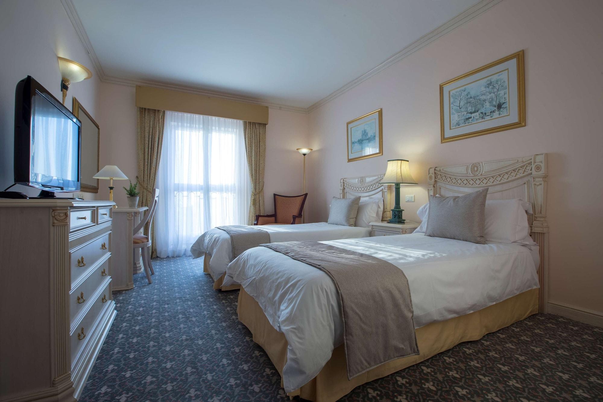 Hotel Le Vendome Κέιπ Τάουν Εξωτερικό φωτογραφία A room at the hotel