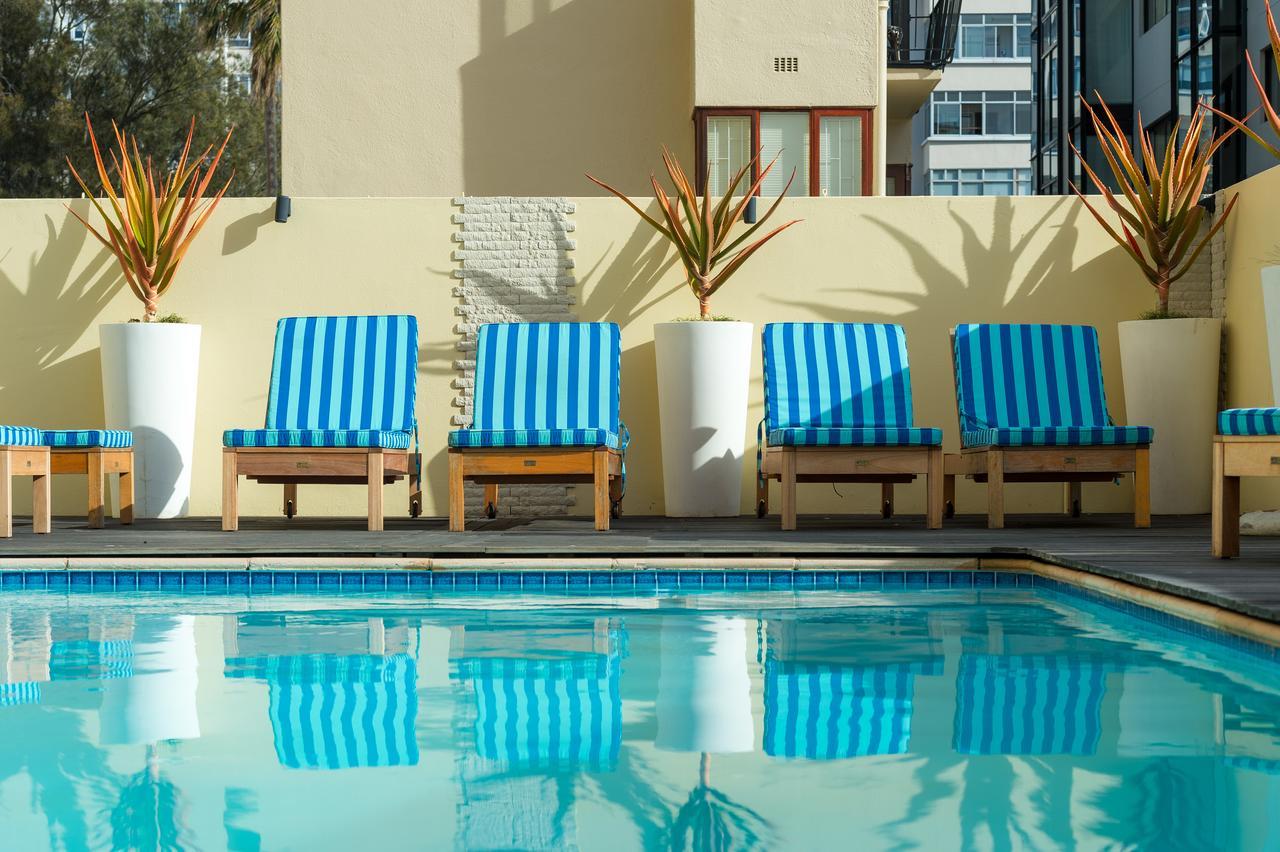 Hotel Le Vendome Κέιπ Τάουν Εξωτερικό φωτογραφία The pool at the Hotel